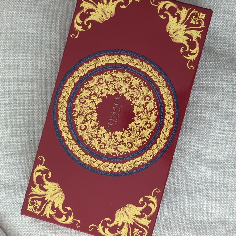 Versace Eros Flame Parfum & Grooming Set